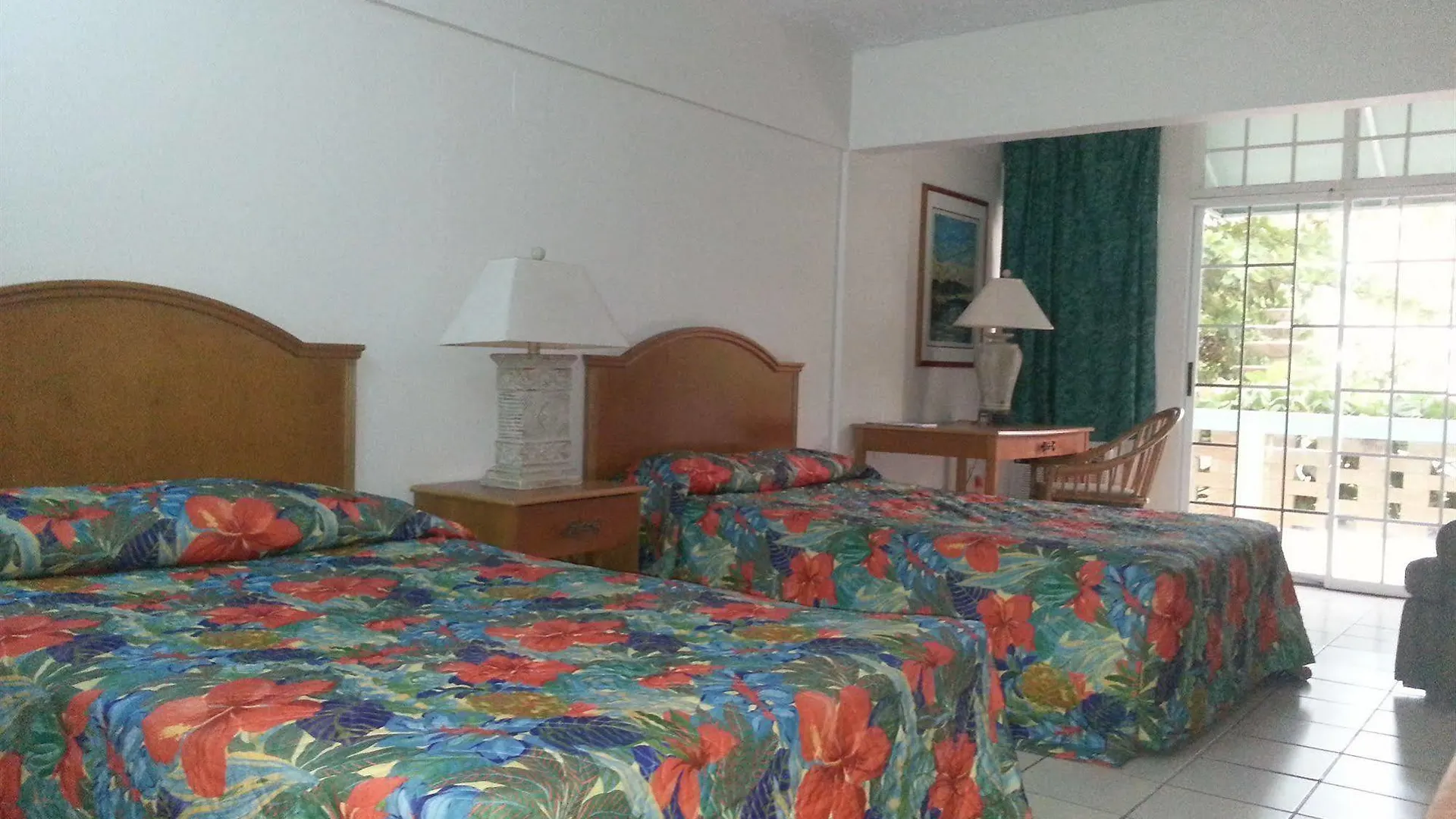 Costa Dorada Beach Resort & Villas Isabela