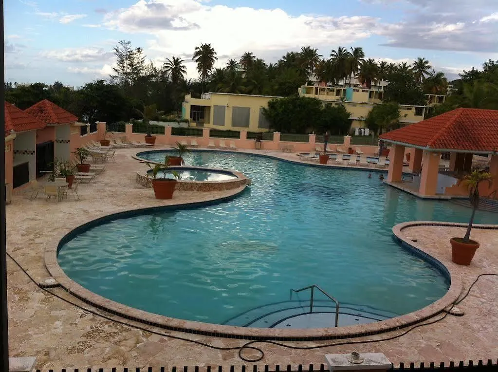 Costa Dorada Beach Resort & Villas Isabela